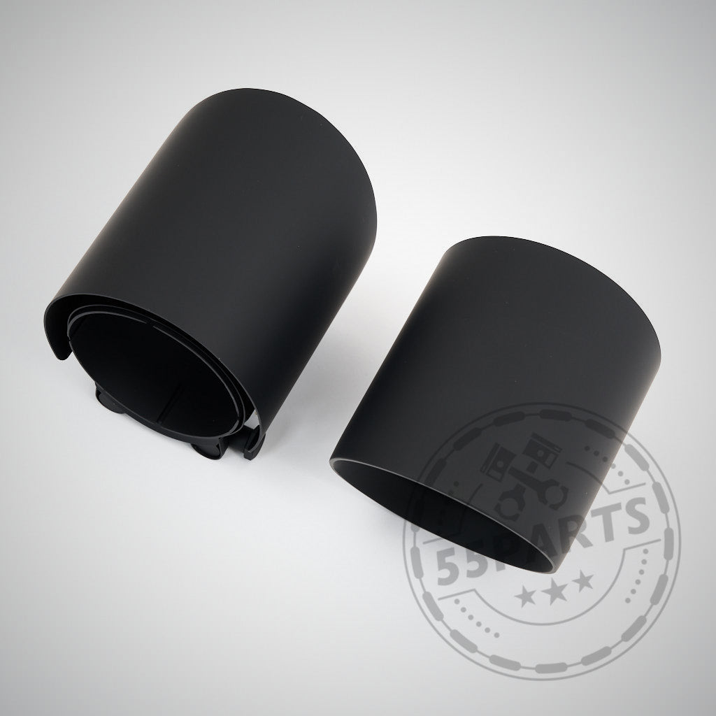 Die 55Parts Special 3" ECE Equal Length-Auspuffanlage, die für alle BMW F8x M2 Competition-, M3- und M4-Modelle entwickelt wurde, ist auf einem hellgrauen Hintergrund abgebildet – eine ideale Verbesserung für die Leistung und den Stil Ihres Fahrzeugs.