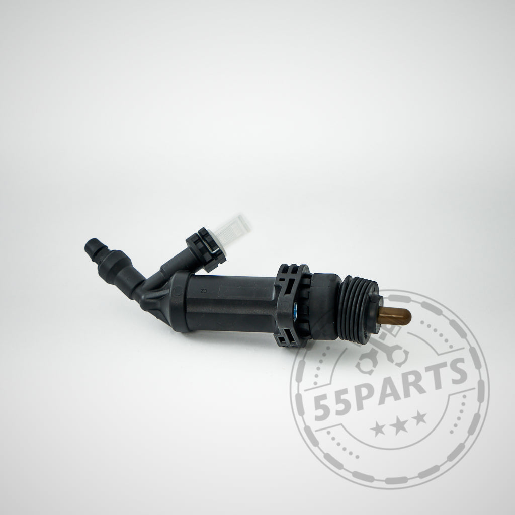 55Parts Special Nehmerzylinder ohne Clutch Delay Ventil (CDV) passend für BMW F-Serie, schwarzes Ersatzteil mit Anschluss, auf weißem Hintergrund und 55Parts-Wasserzeichen.