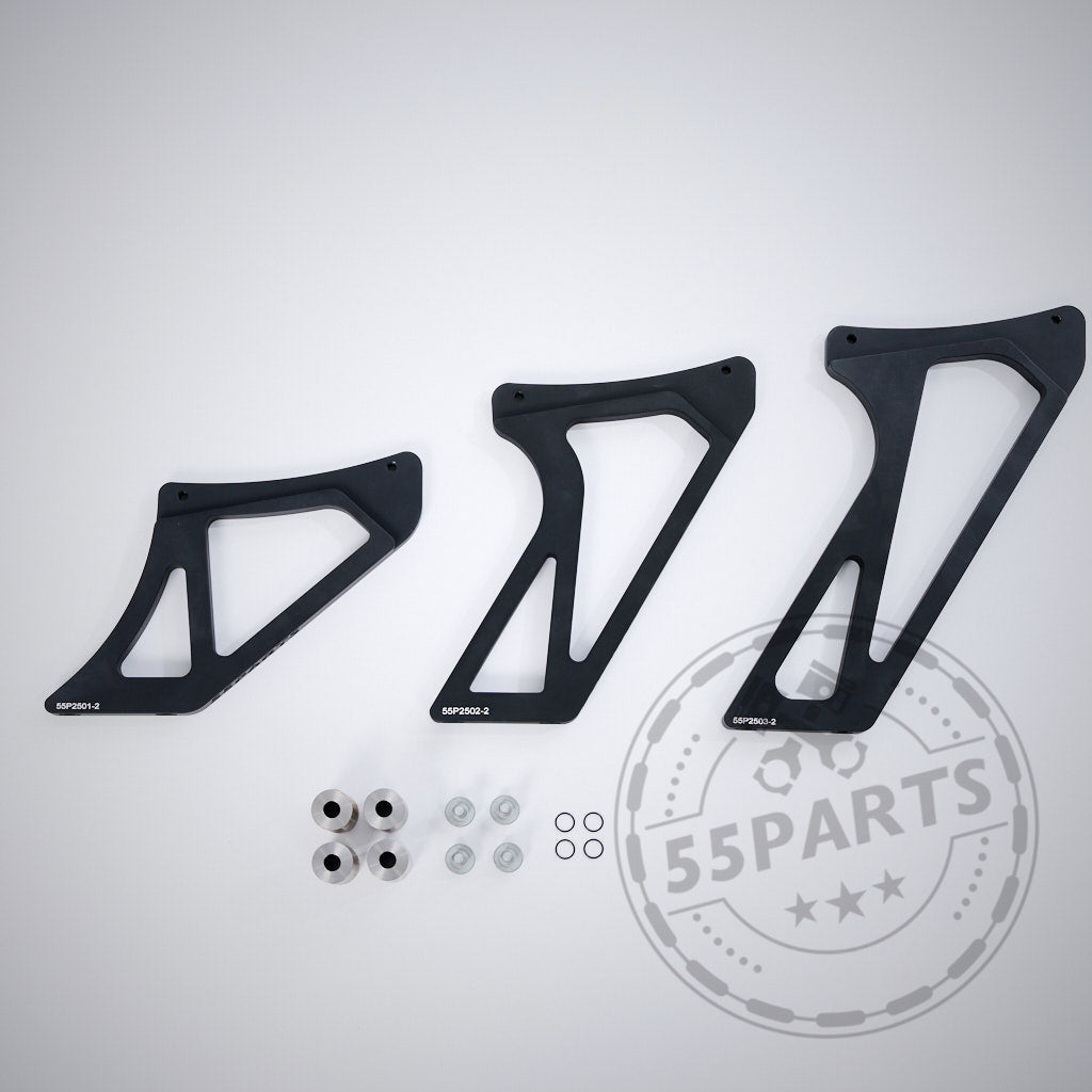 Satz von drei schwarzen Metallhaltern mit Schrauben und Unterlegscheiben von 55Parts, passend für fast alle BMW Motorsport Carbon Heckspoiler Heckflügel Flügel, INKLUSIVE TEILEGUTACHTEN!.