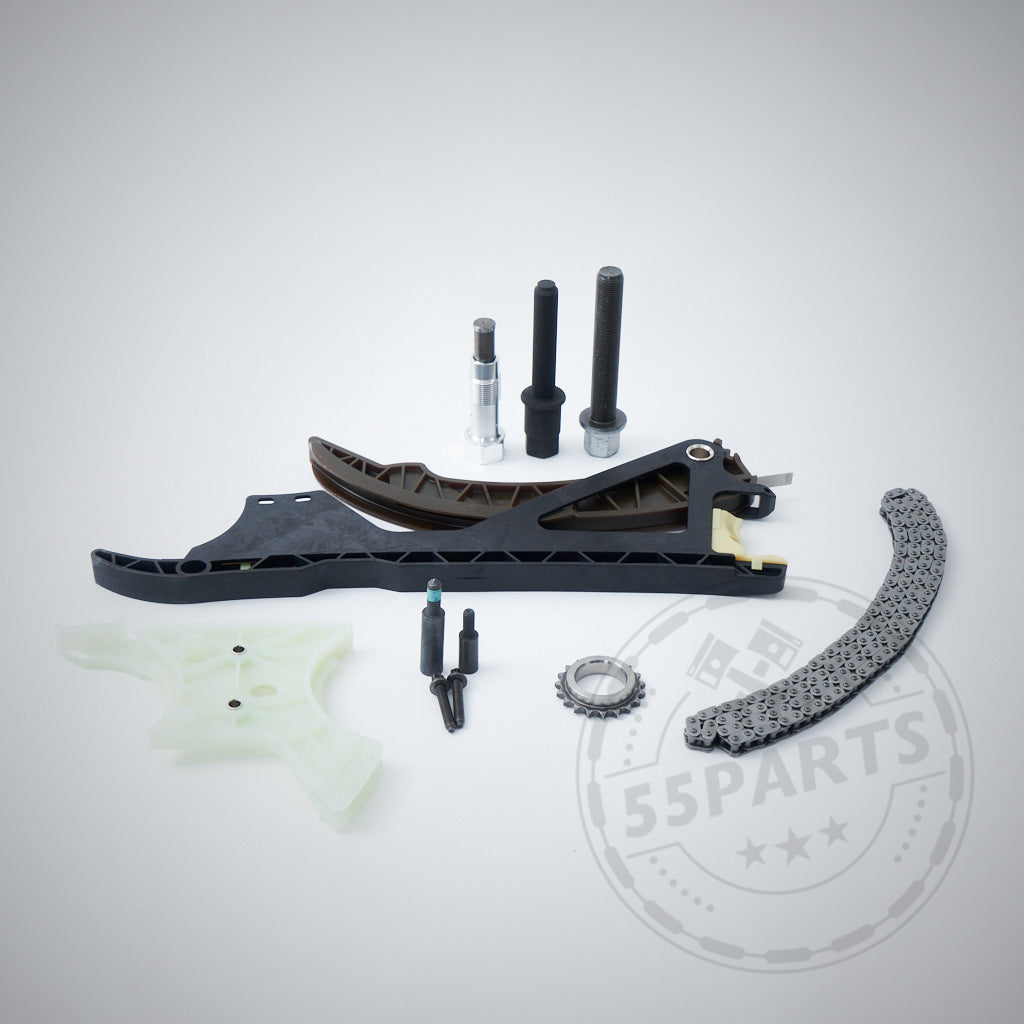 55Parts Exclusive Einbauset für einteiligen Crank Hub Fix/Kurbelwellensicherung, passend für BMW M2 Competition, M3, M4 S55 Motor: Komponenten auf hellgrauer Fläche mit 55Parts Wasserzeichen angeordnet.