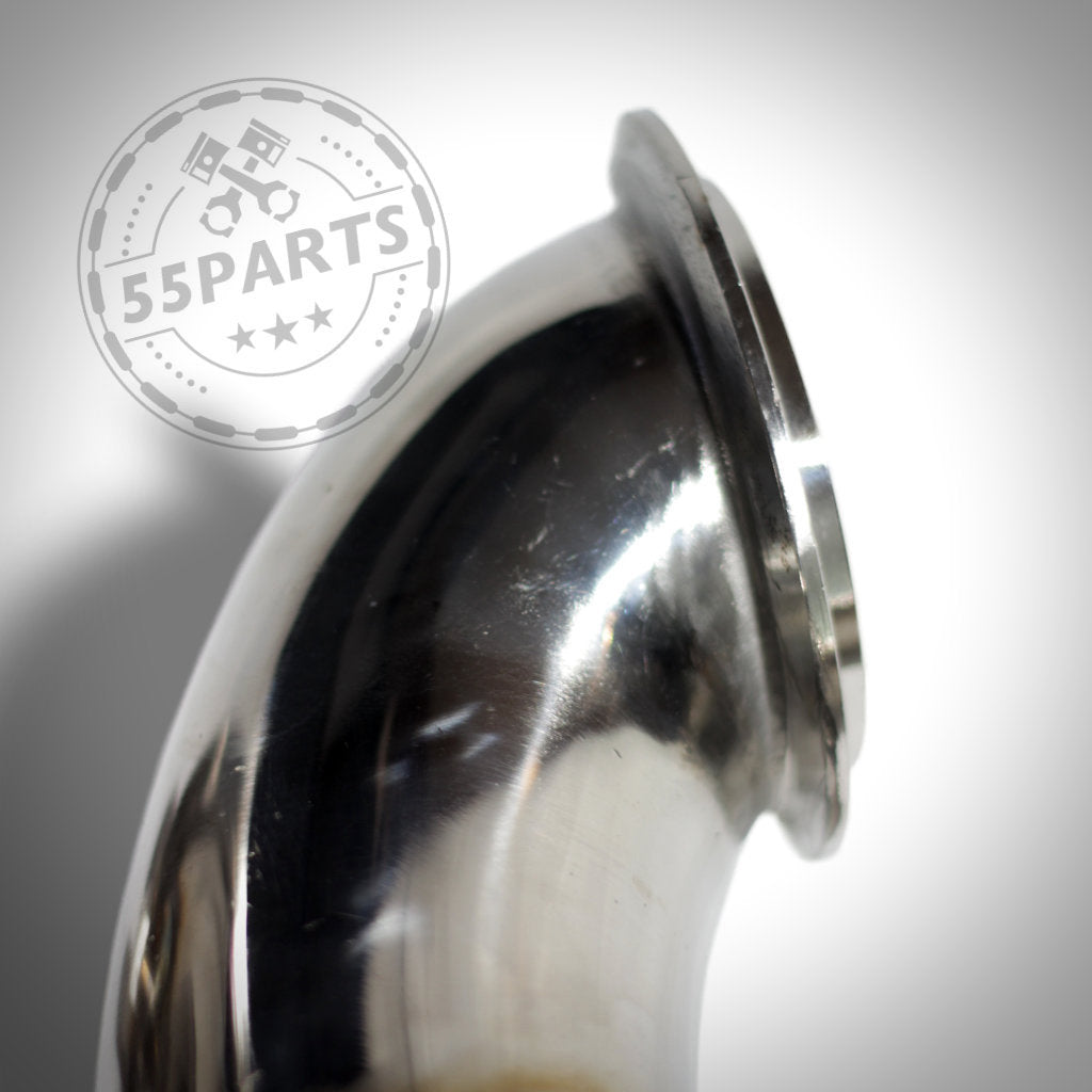 Glänzendes 3"-Downpipe-Kniestück aus Metall ohne Katalysator mit Flansch, perfekt für strömungsoptimierte Downpipe-Systeme von BMW 135i, 1er M Coupé und 335i RWD (N54-Motor). Markenzeichen in der oberen linken Ecke.